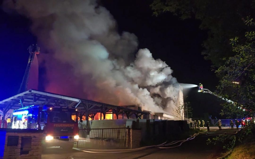 Millionenschaden: Brand in Fensterfirma in Mülheim an der Mosel – SWR Aktuell